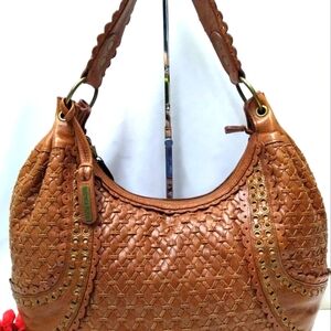 Isabella Fiore woman's brown leather purse. It's a gorgeous purse used once.